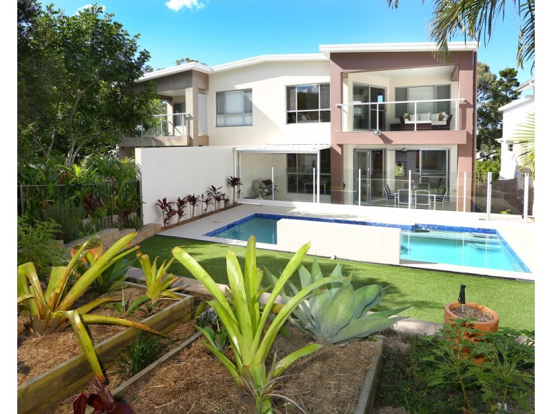 5012A Riverwood Grove, Benowa QLD 4217