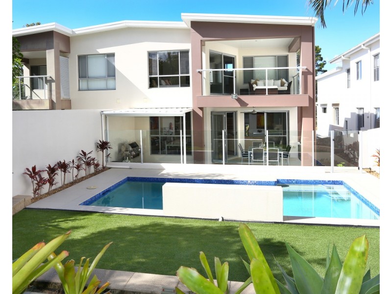 5012A Riverwood Grove, Benowa QLD 4217