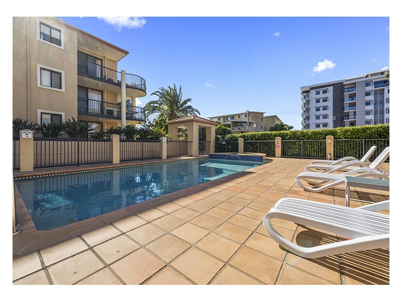 18/16 Waverley Street, Southport QLD 4215