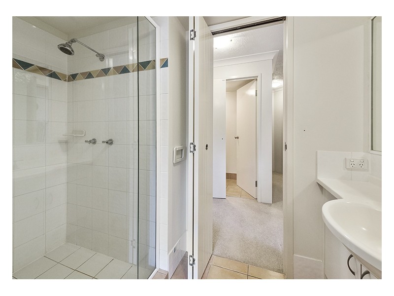 18/16 Waverley Street, Southport QLD 4215