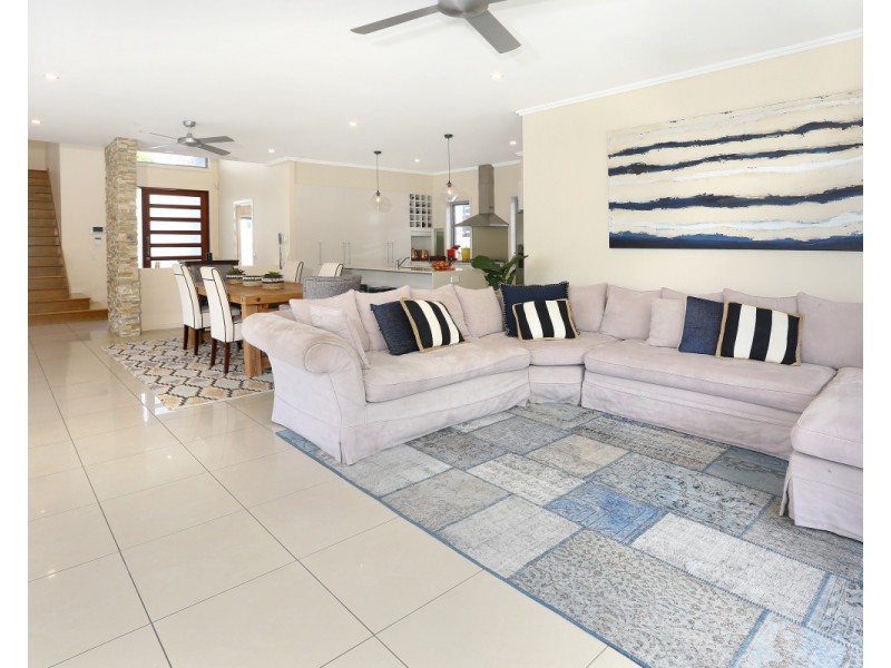 4026B The Boulevarde, Benowa QLD 4217