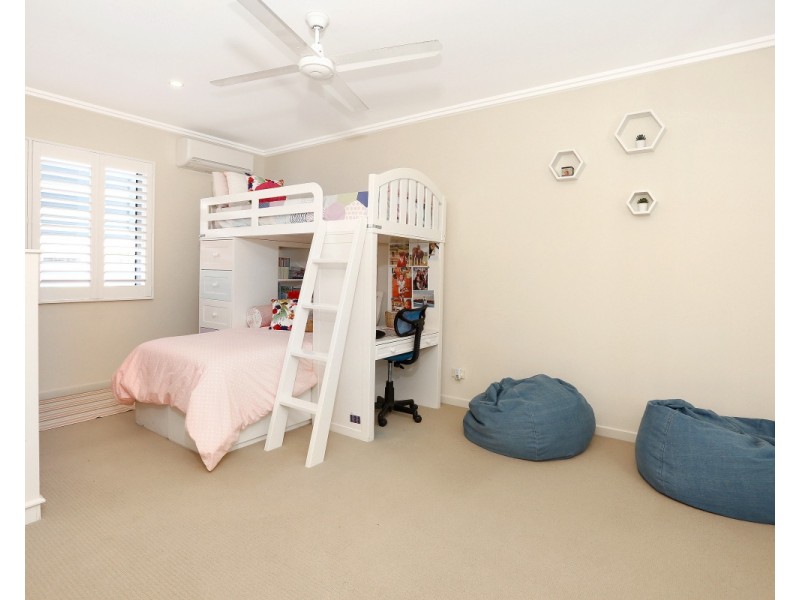 4026B The Boulevarde, Benowa QLD 4217