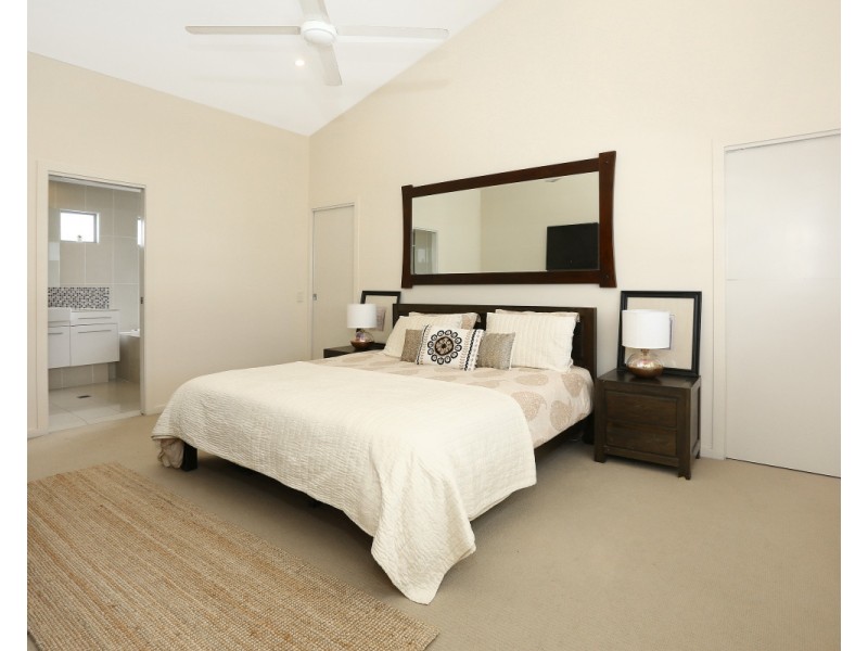 4026B The Boulevarde, Benowa QLD 4217