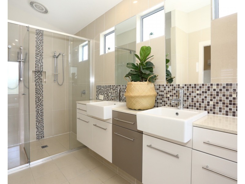 4026B The Boulevarde, Benowa QLD 4217