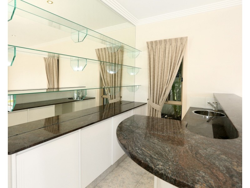 24 San Simeon Drive, Clear Island Waters QLD 4226