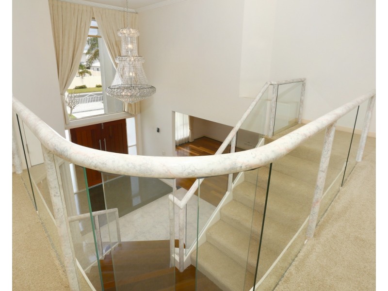 24 San Simeon Drive, Clear Island Waters QLD 4226