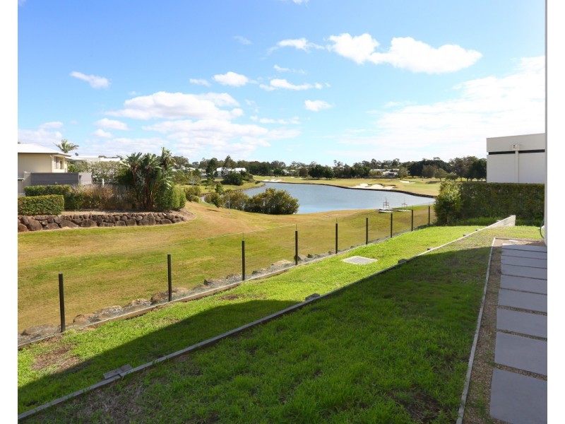 12A The Dress Circle, Benowa QLD 4217