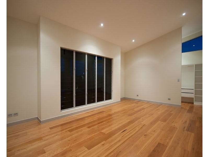 3023 The Boulevarde, Benowa QLD 4217
