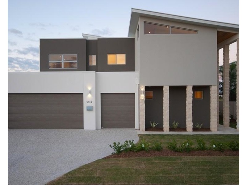 3023 The Boulevarde, Benowa QLD 4217