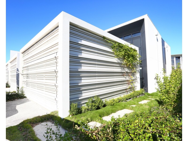 7 THEATRE DRIVE, Benowa QLD 4217