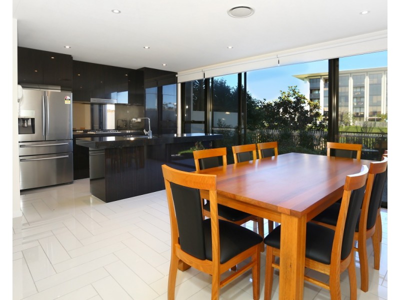 7 THEATRE DRIVE, Benowa QLD 4217