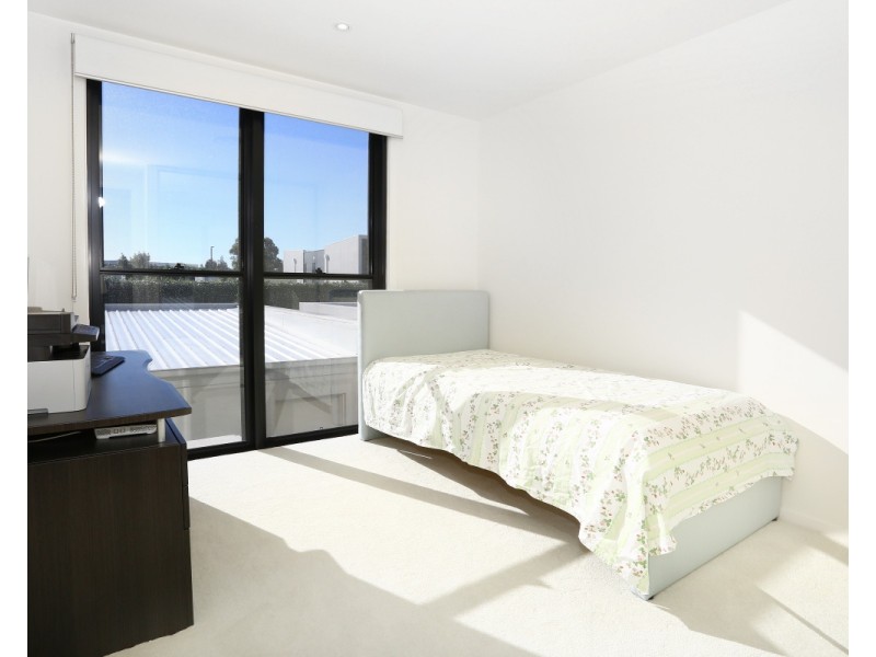 7 THEATRE DRIVE, Benowa QLD 4217