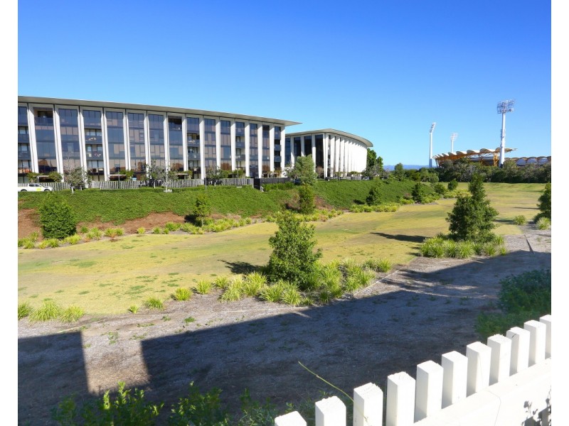 7 THEATRE DRIVE, Benowa QLD 4217