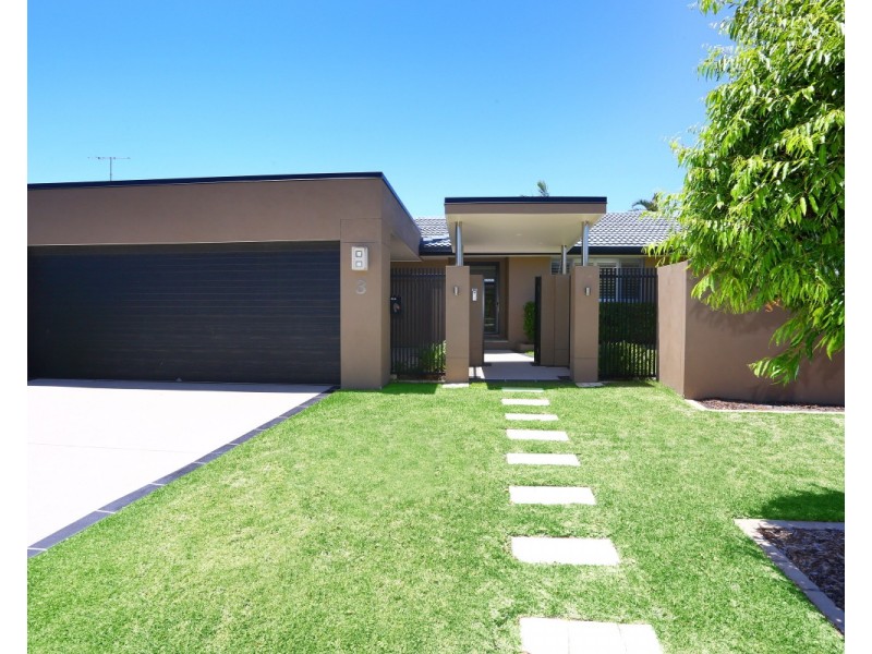 3  Balmoral Avenue, Sorrento QLD 4217