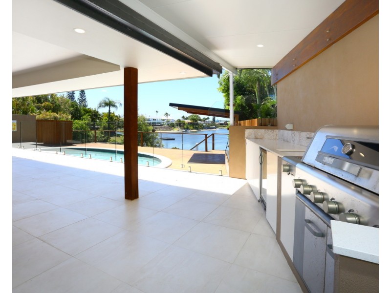 3  Balmoral Avenue, Sorrento QLD 4217