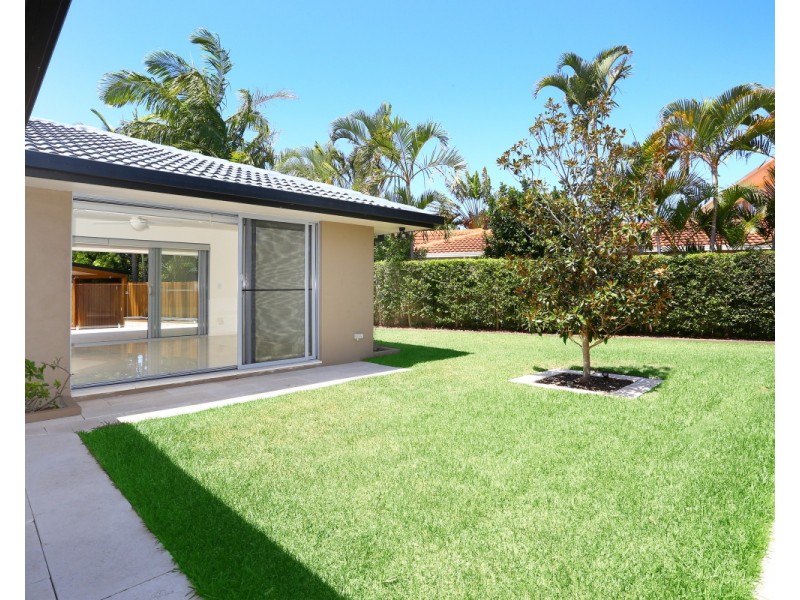 3  Balmoral Avenue, Sorrento QLD 4217