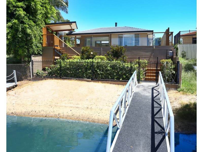 3  Balmoral Avenue, Sorrento QLD 4217