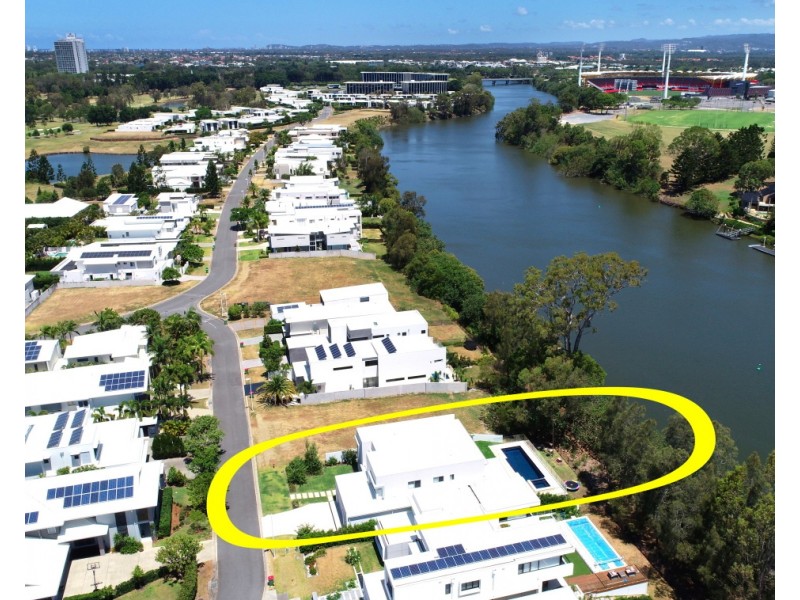 4011 QUAYSIDE, Benowa QLD 4217