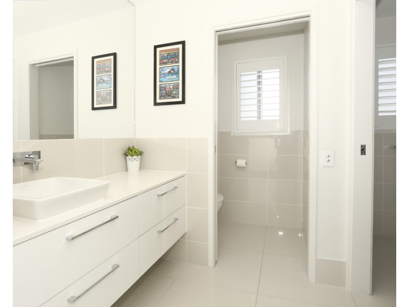 4011 QUAYSIDE, Benowa QLD 4217