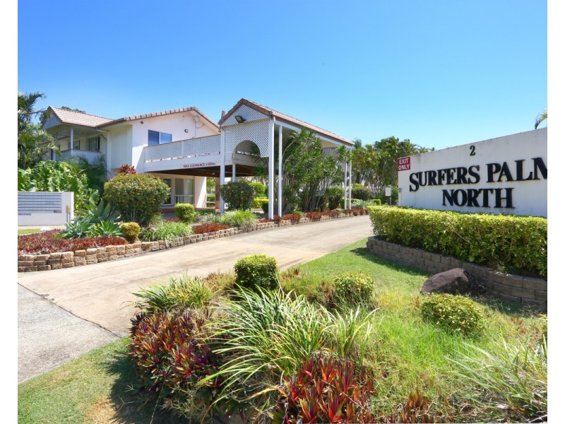 2 St Kevins Avenue, Benowa QLD 4217