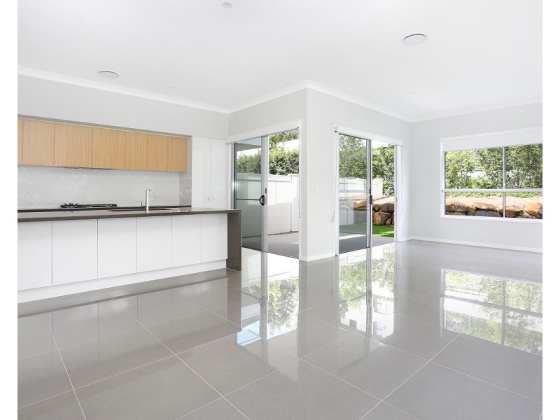 1/1066 LAKEVIEW TERRACE, Benowa QLD 4217