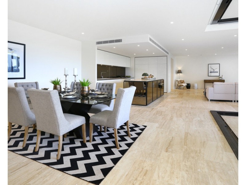 1 The Concourse, Benowa QLD 4217