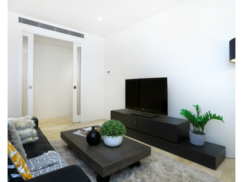 1 The Concourse, Benowa QLD 4217