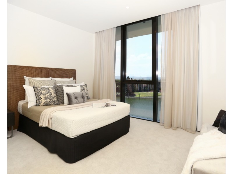 1 The Concourse, Benowa QLD 4217