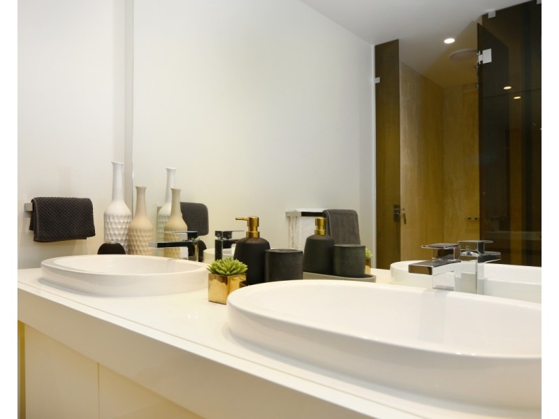 1 The Concourse, Benowa QLD 4217