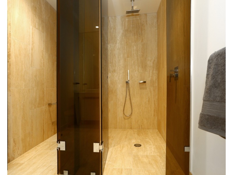 1 The Concourse, Benowa QLD 4217