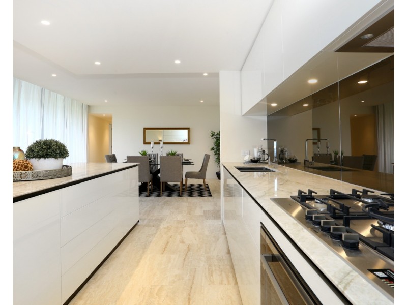 1 The Concourse, Benowa QLD 4217