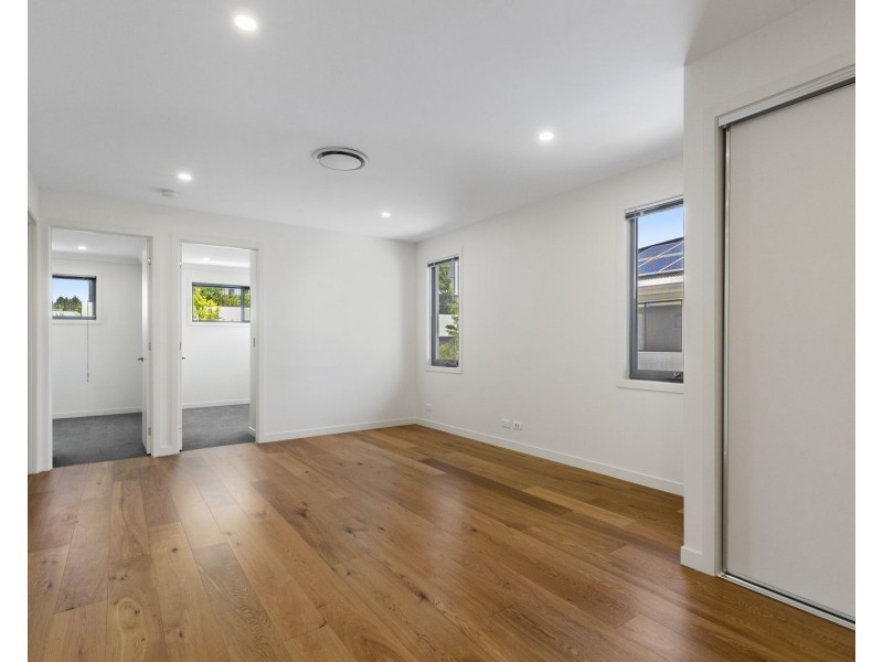 1063B Lakeview Terrace, Benowa QLD 4217