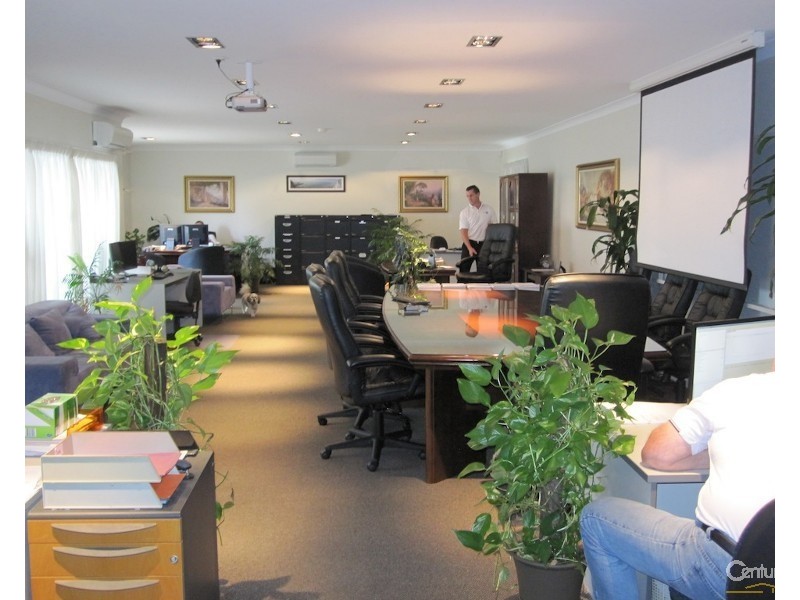 183 Currumburra Road, Ashmore QLD 4214