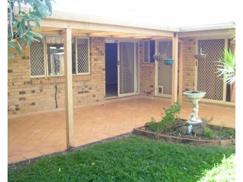 19 Sugarleaf Court, Burleigh Waters QLD 4220