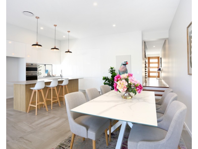 6019B Vista Drive, Benowa QLD 4217