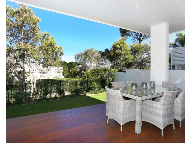 6019B Vista Drive, Benowa QLD 4217