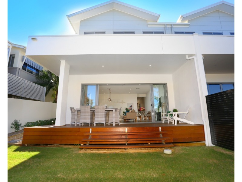 6019B Vista Drive, Benowa QLD 4217