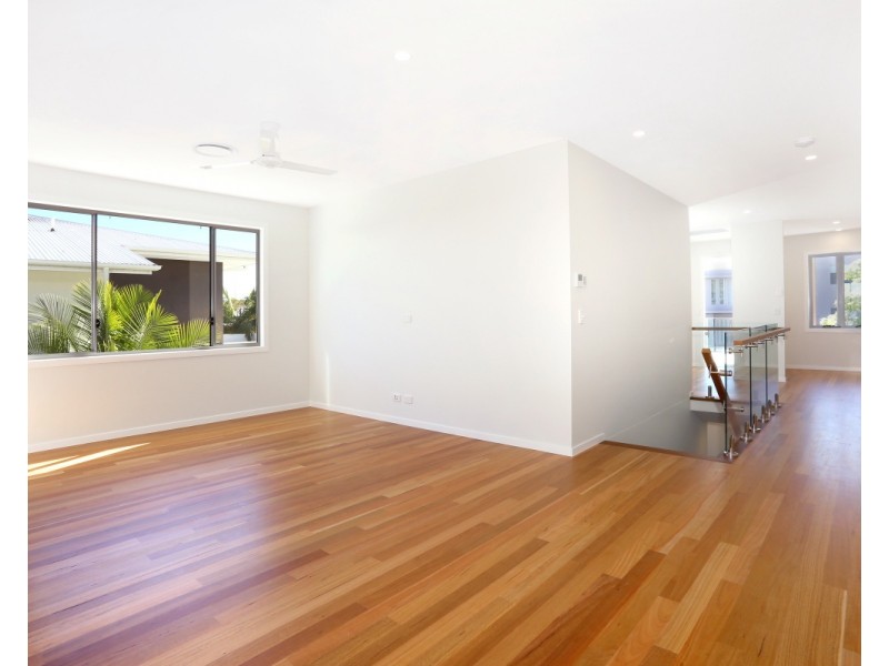 6019B Vista Drive, Benowa QLD 4217