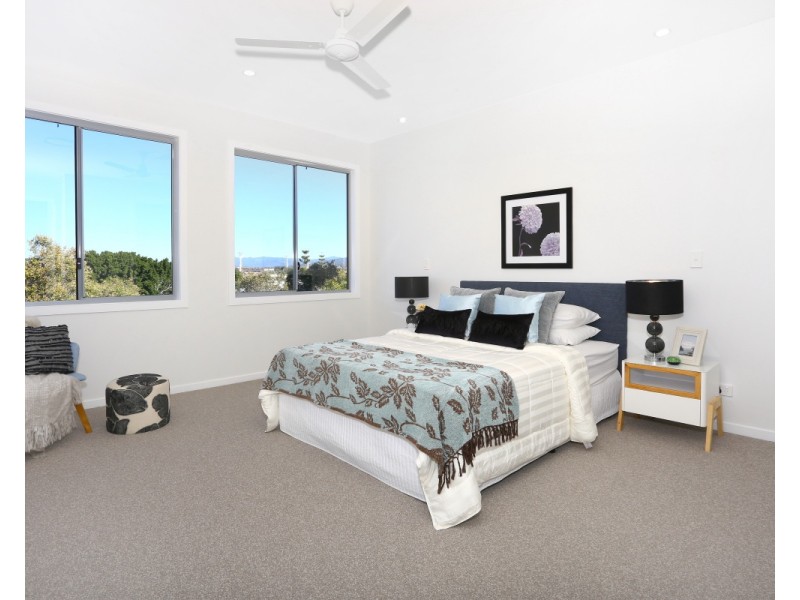 6019B Vista Drive, Benowa QLD 4217