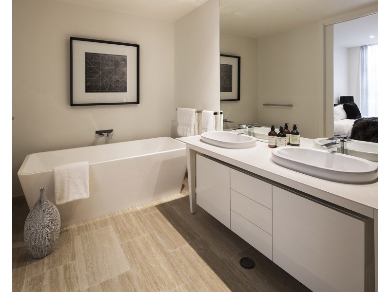 1 The Concourse, Benowa QLD 4217