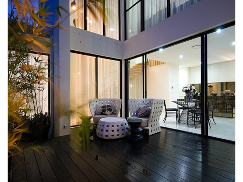 10010 THE BOULEVARDE, Benowa QLD 4217