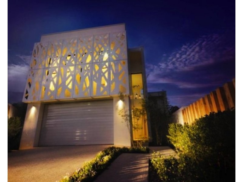 10010 THE BOULEVARDE, Benowa QLD 4217