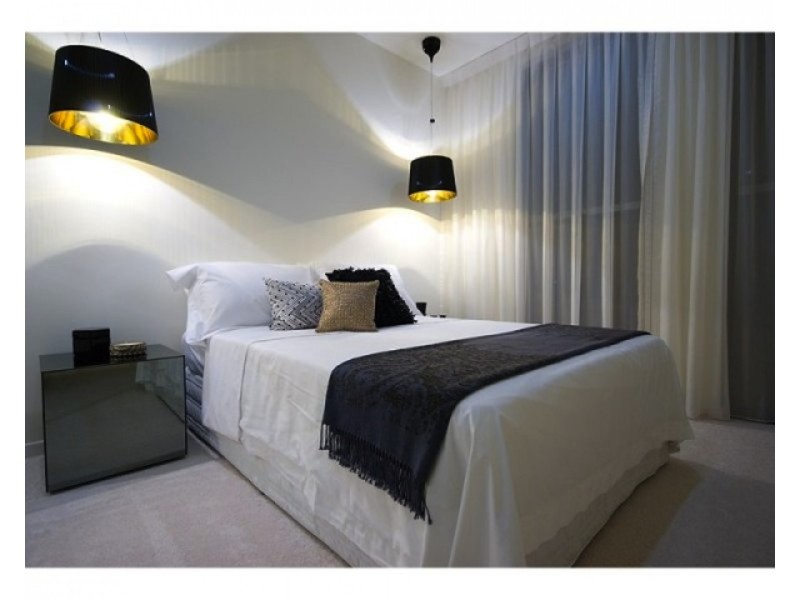 10010 THE BOULEVARDE, Benowa QLD 4217