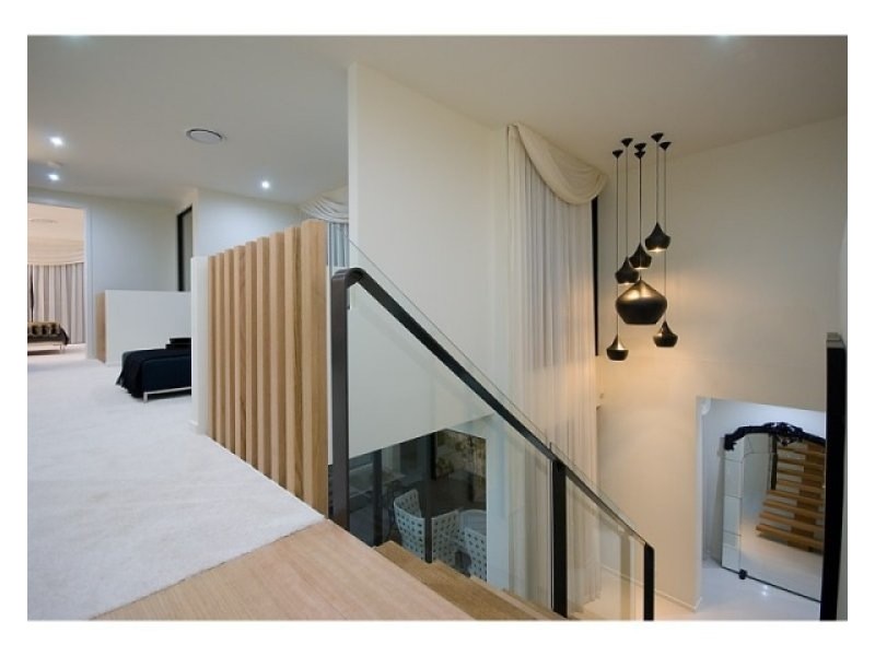 10010 THE BOULEVARDE, Benowa QLD 4217