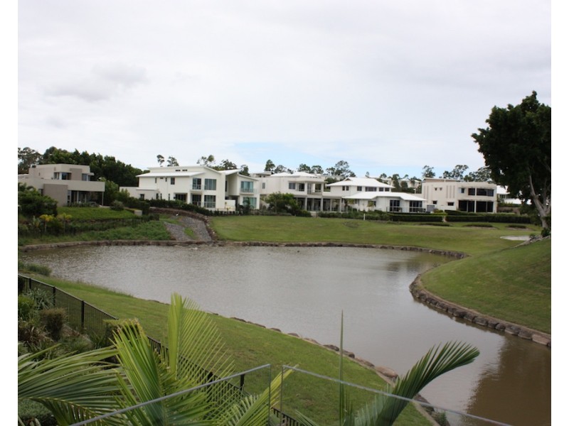 3003 THE BOULEVARDE, Benowa QLD 4217
