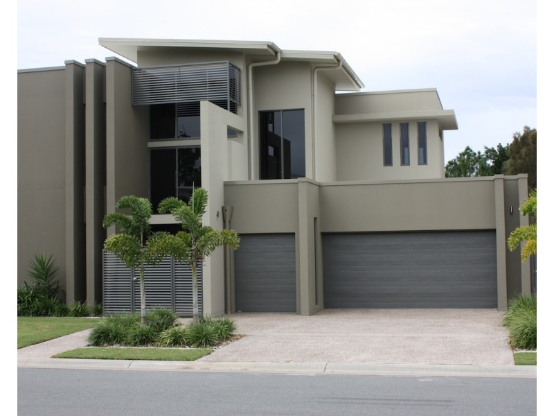 3003 THE BOULEVARDE, Benowa QLD 4217