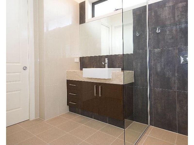 3003 THE BOULEVARDE, Benowa QLD 4217
