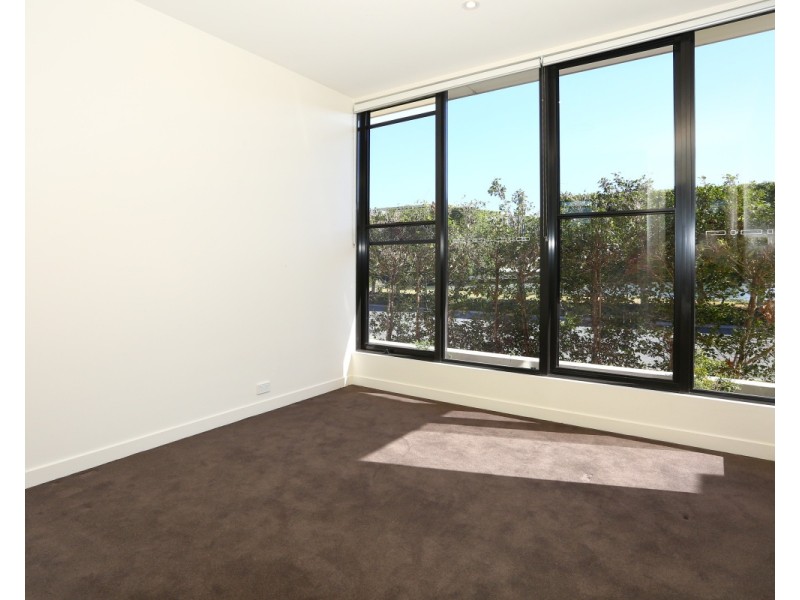 2 THE BOULEVARDE, Benowa QLD 4217