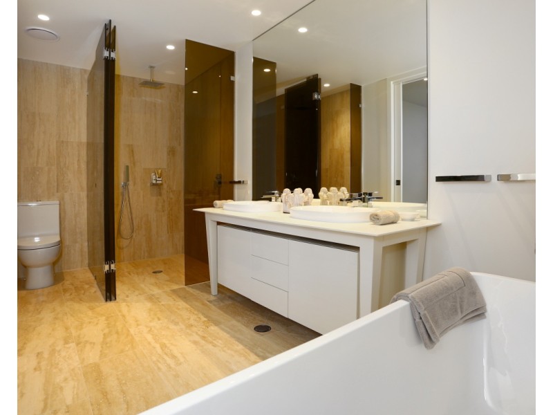 603D 1 The Concourse, Benowa QLD 4217