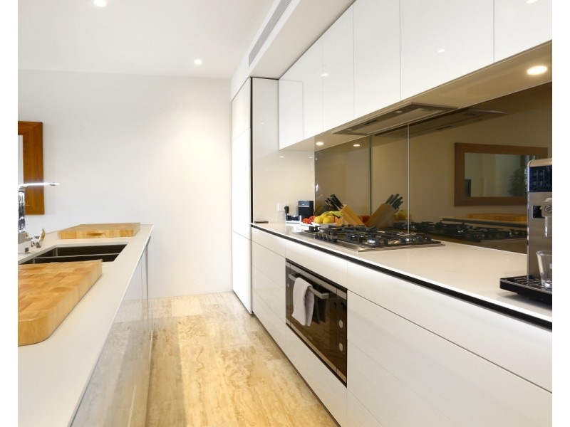 603D 1 The Concourse, Benowa QLD 4217